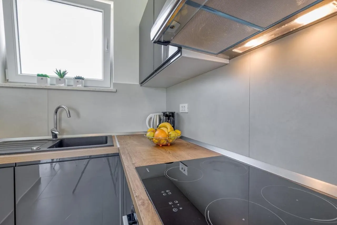 Holiday House Lipa With Private Pool Peroj Holiday home