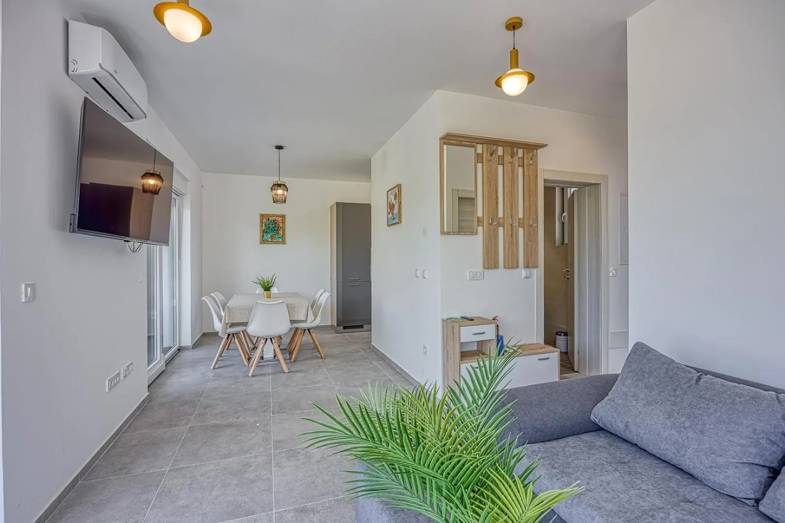 Holiday House Lipa With Private Pool Peroj